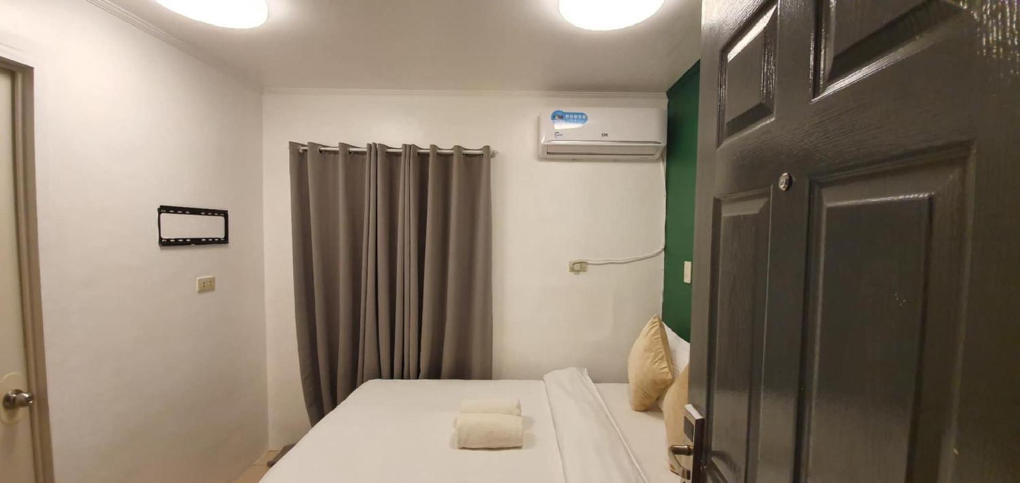 Aj Tourist Inn Coron Exteriér fotografie