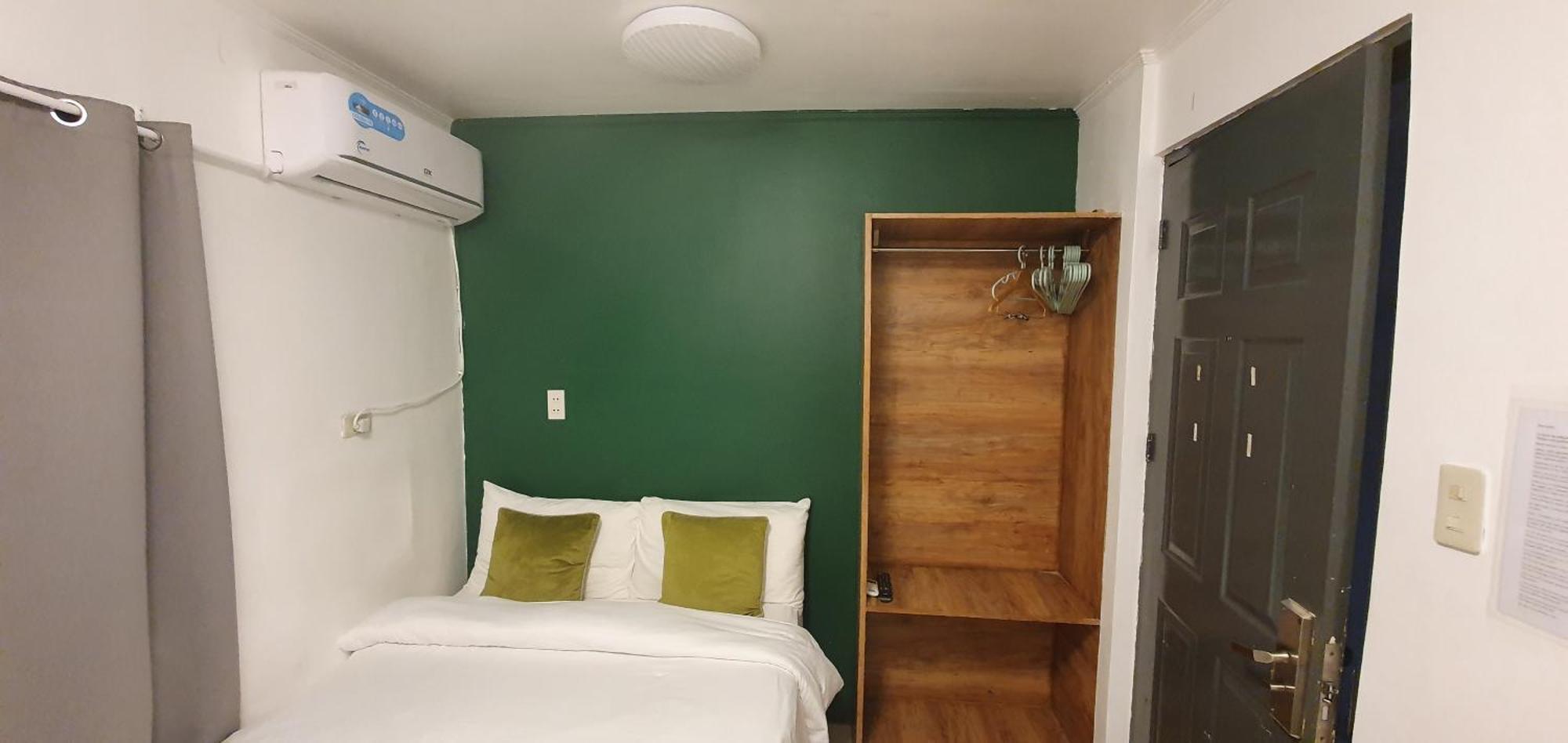 Aj Tourist Inn Coron Exteriér fotografie